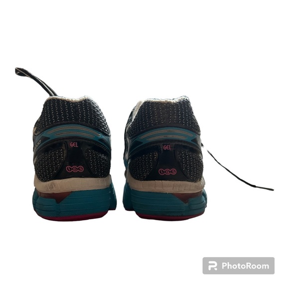 ASICS GT-2000 Sneakers - Picture 9 of 12